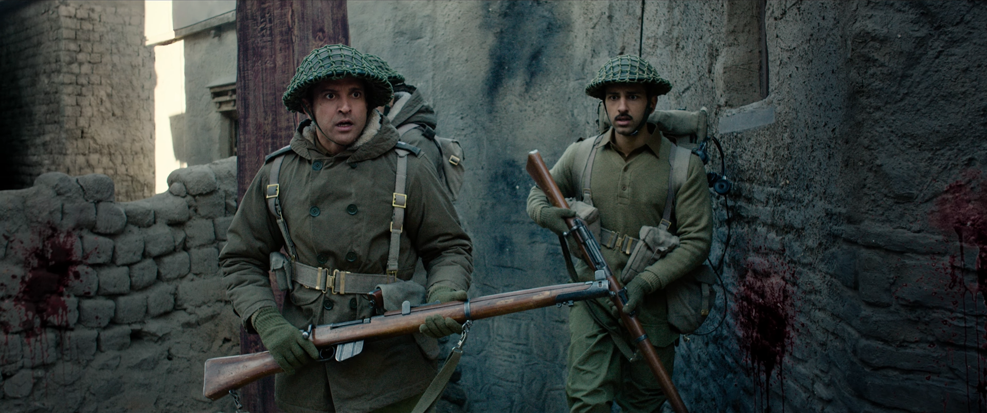 120 Bahadur scene- Farhan akhtar and his troops