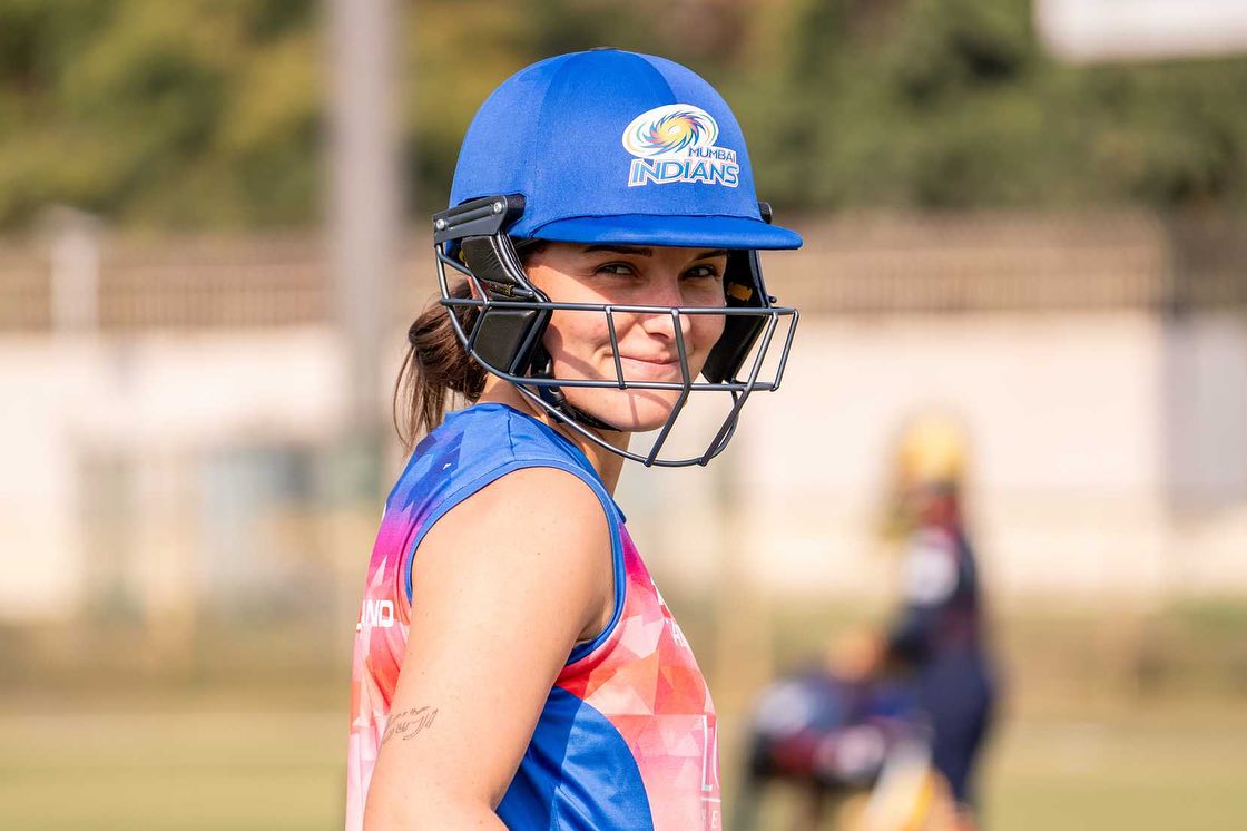 Mumbai Indians grabbed Amelia kerr for 3 crorre - TMM India