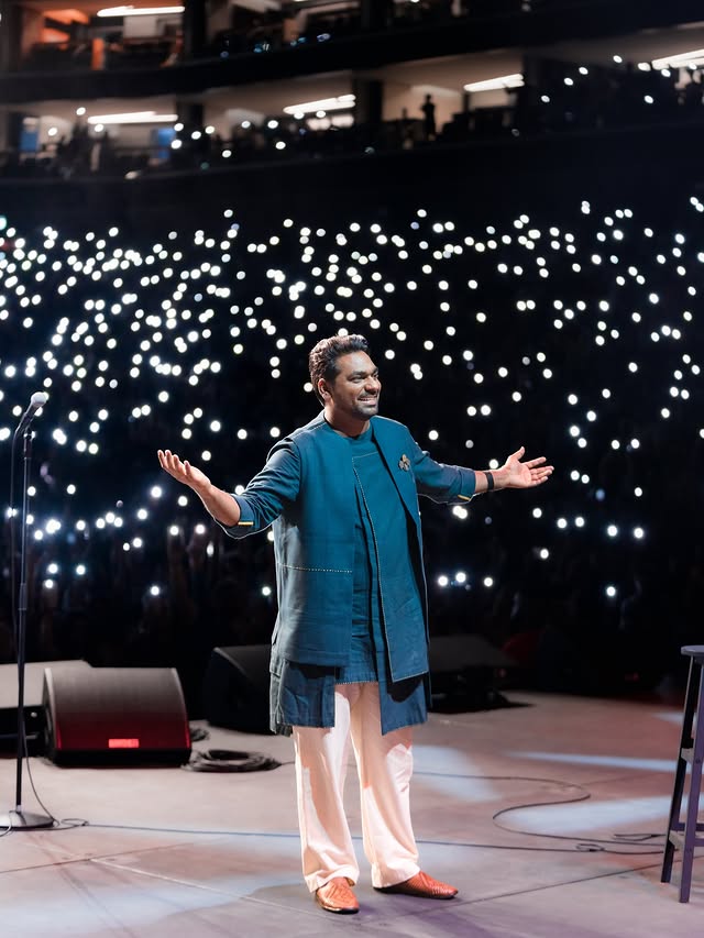 Zakir Khan stage show