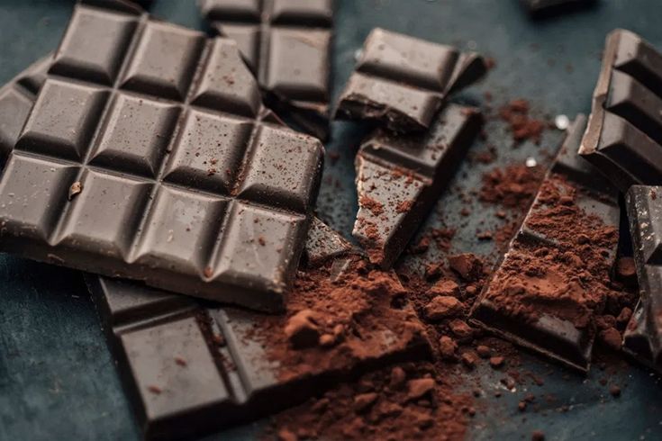 Dark Chocolate to gift on Valtentine day