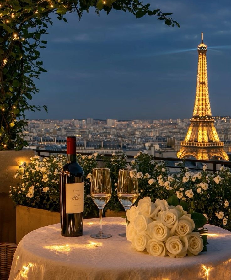 A restaurant with a view of the Eiffel Tower in Paris