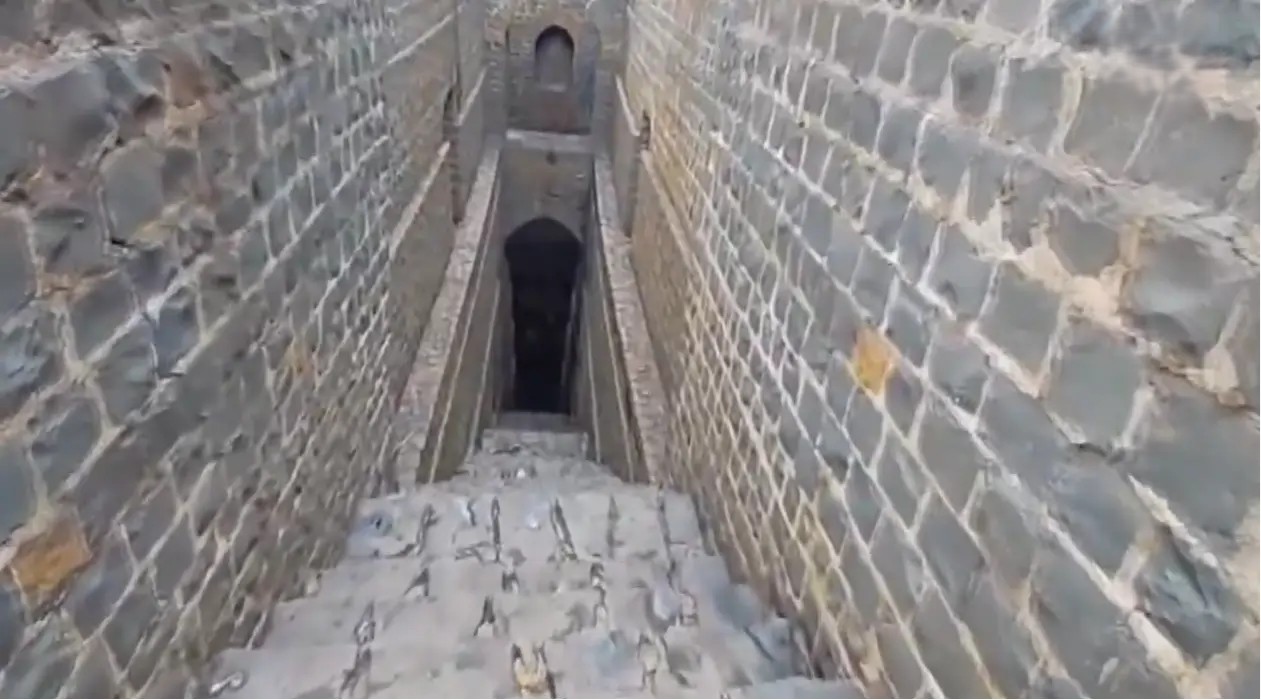 300 year old stepwell