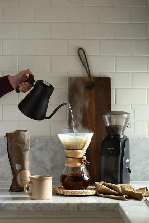 How Home Coffee Brewing Became More Than a Morning Routine