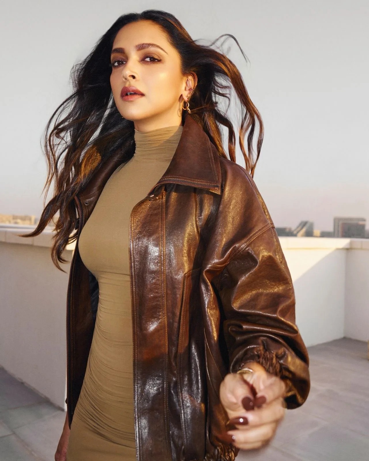 Deepika Padukone per film fees