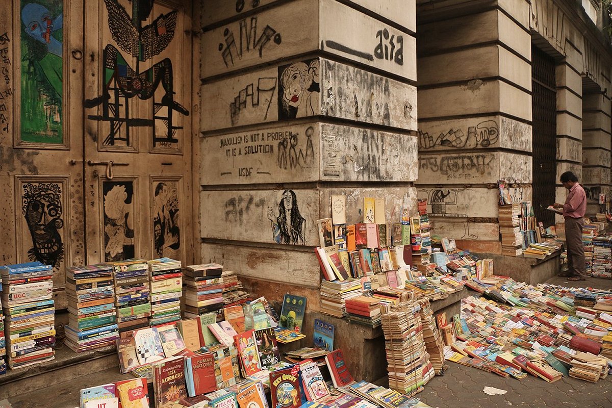 The Book Lover's Guide to Travel in India